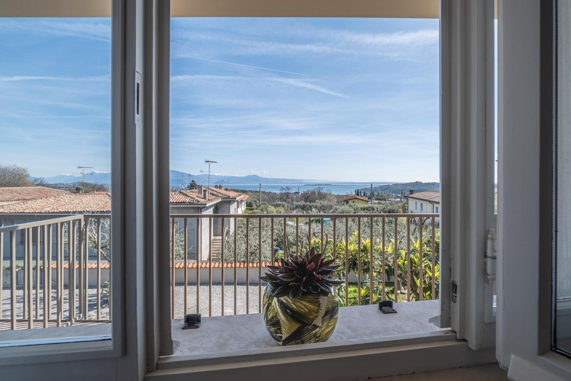 Il Lago Dei Sogni - Stupenda Vista Lago E Colline Barcuzzi Extérieur photo